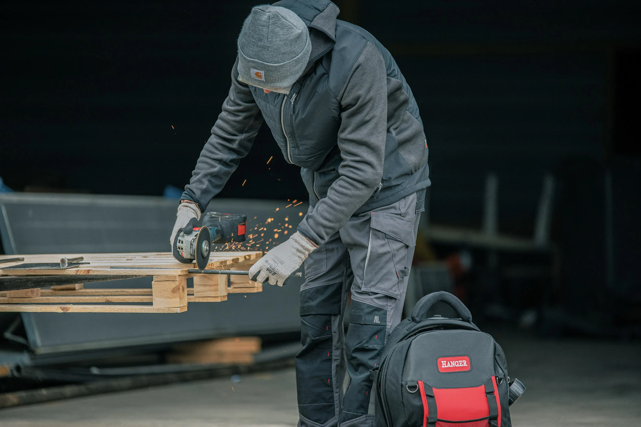 Vêtements et équipements de protection portés en atelier